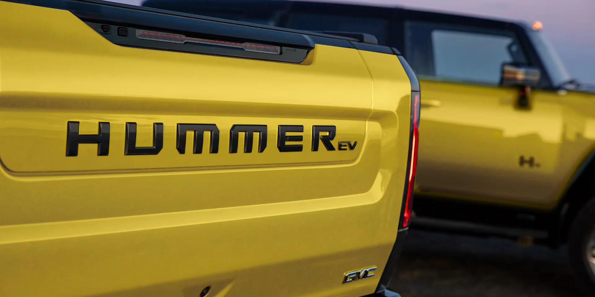 2026-gmc-life-hev-icon-reveal-1920x960-MY27_GMC_Hummer_AF_2154.webp