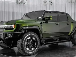 Photos & Videos Of Modified Hummer EV Trucks 📸