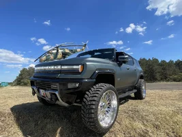 December 2024 📸 Hummer EV of the Month starts now!